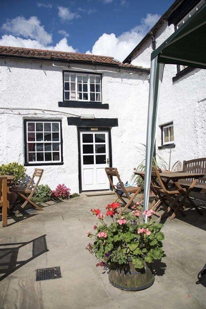 The Greyhound Inn 3*