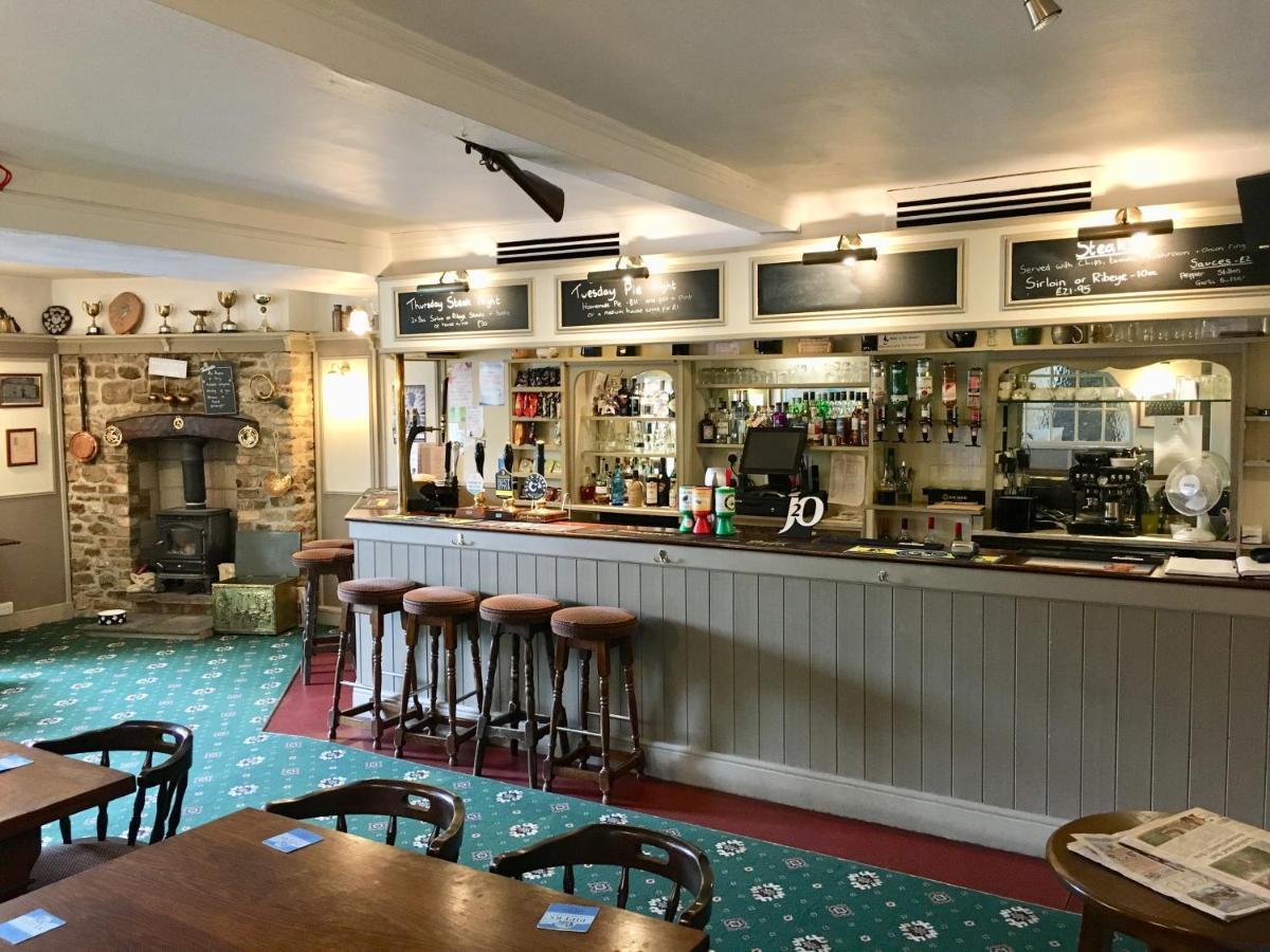 The Greyhound Inn 3*
